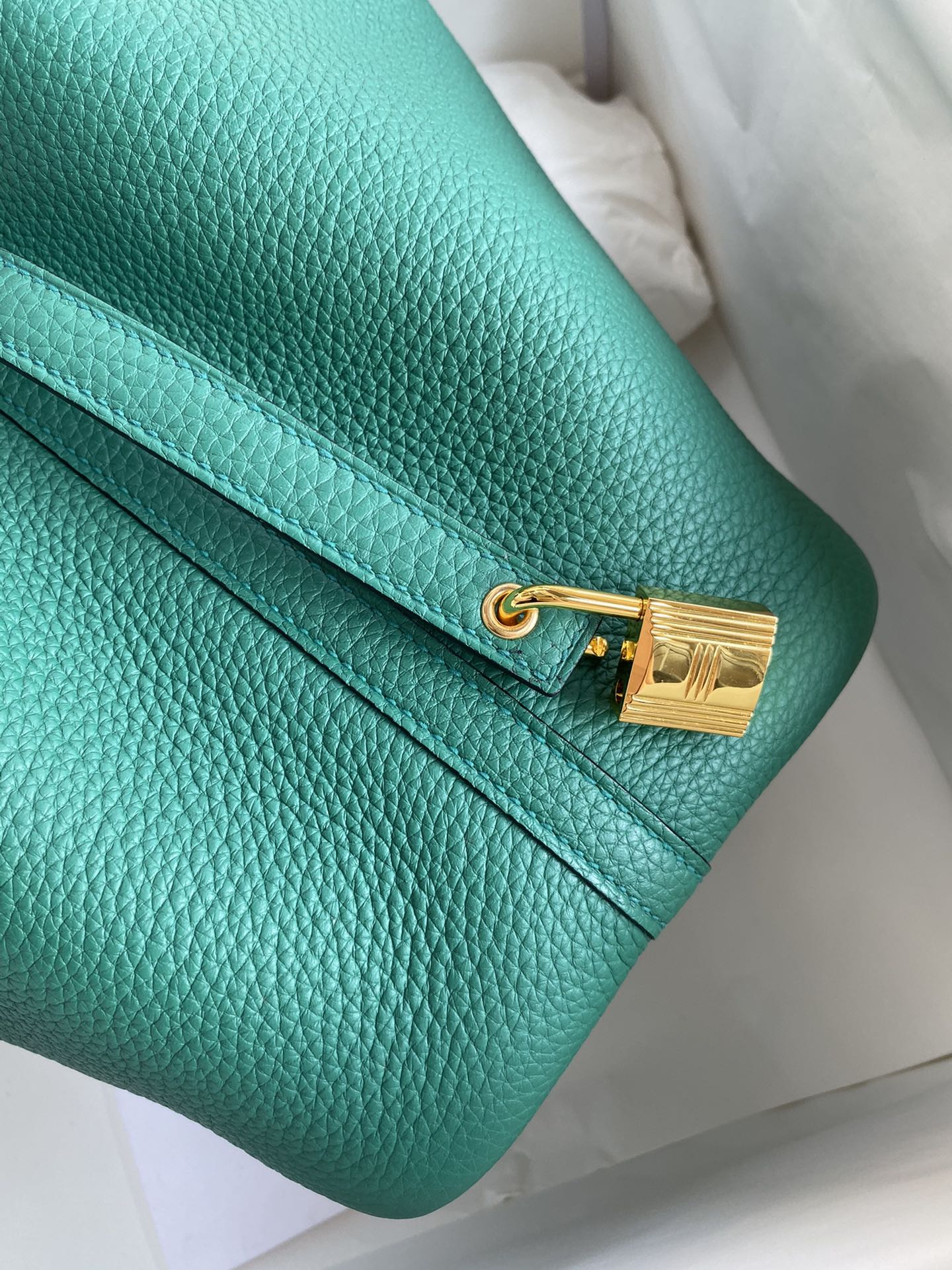 Hermes Picotin Lock 18 Bag In Vert Vertigo Clemence Leather